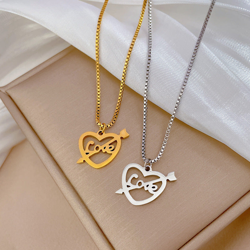 Minimalist Titanium Steel Geometric Heart Pendant Necklace for Women and Men with Gold Plating Locket Chain for Clavicle Styling