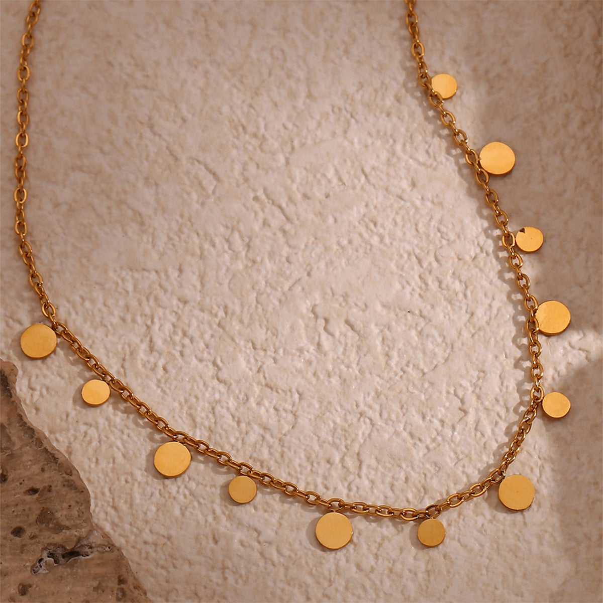 Fashionable Minimalist Round Geometric Pendant Necklace for Women Stainless Steel with 18K Gold Plating