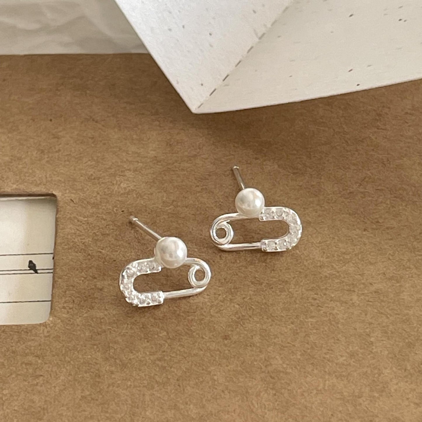 Pendientes de botón de plata de ley 925 con forma de gota de agua y perla, estilo dibujos animados, para mujer