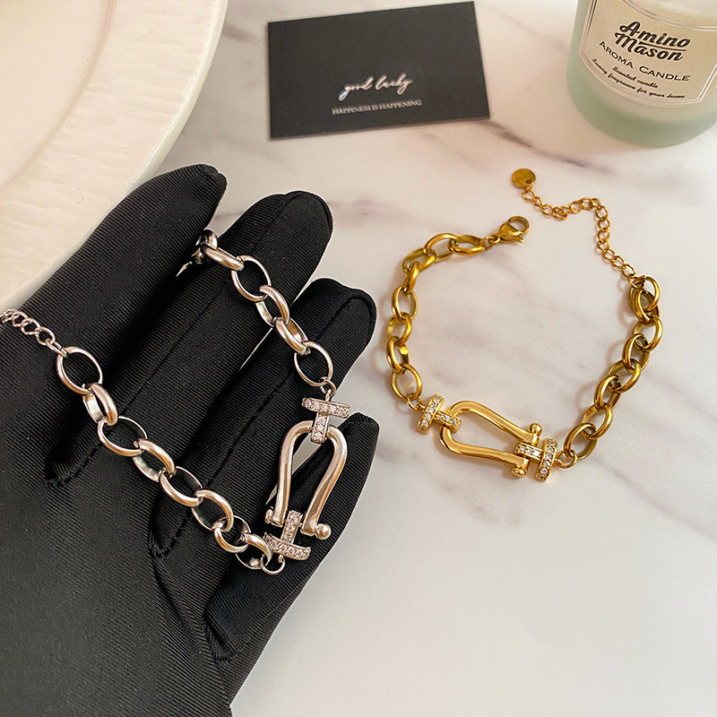 Minimalist Luxury Gold Plated Horseshoe Titanium Steel Bracelet Unisex