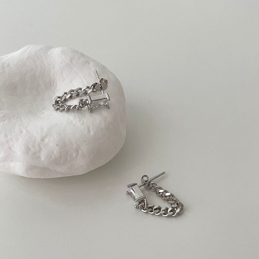 Orecchini a catena minimalisti in argento sterling 925 con zirconi cubici micro-incastonati rotondi