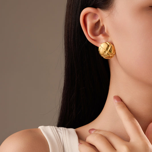 Orecchini a perno rotondi in acciaio inossidabile alla moda con finitura placcata per donna, gioielli minimalisti e versatili per tutti i giorni