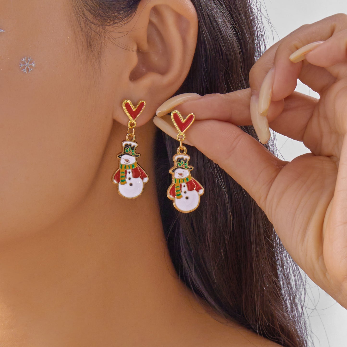 Aretes de tuerca esmaltados de aleación de hombre de jengibre con campana de Papá Noel de dibujos animados para mujer con postes de acero inoxidable