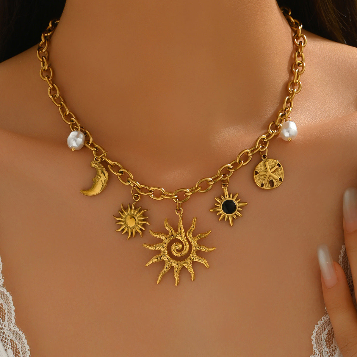 Minimalist Geometric U-Shaped Zinc Alloy Plated Necklace for Women with Diamond Inlay and Clavicle Chain Design