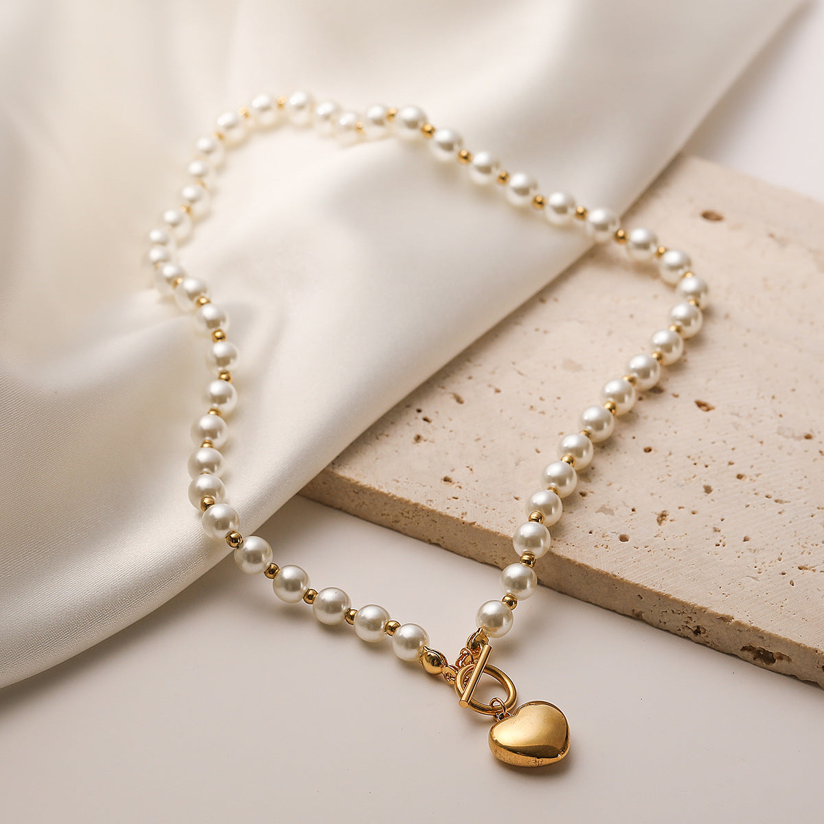 Minimalist Gold Plated Titanium Steel Heart Pearl Pendant Necklace for Women