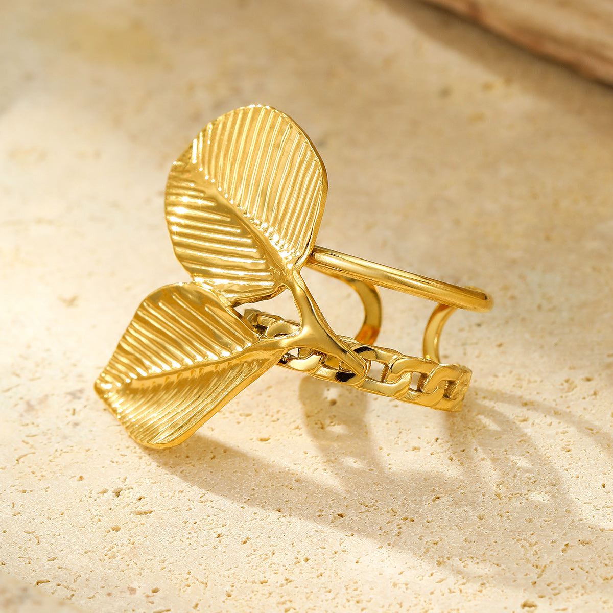 Anillo de acero inoxidable con forma de hoja, chapado, de estilo minimalista y a la moda para mujer