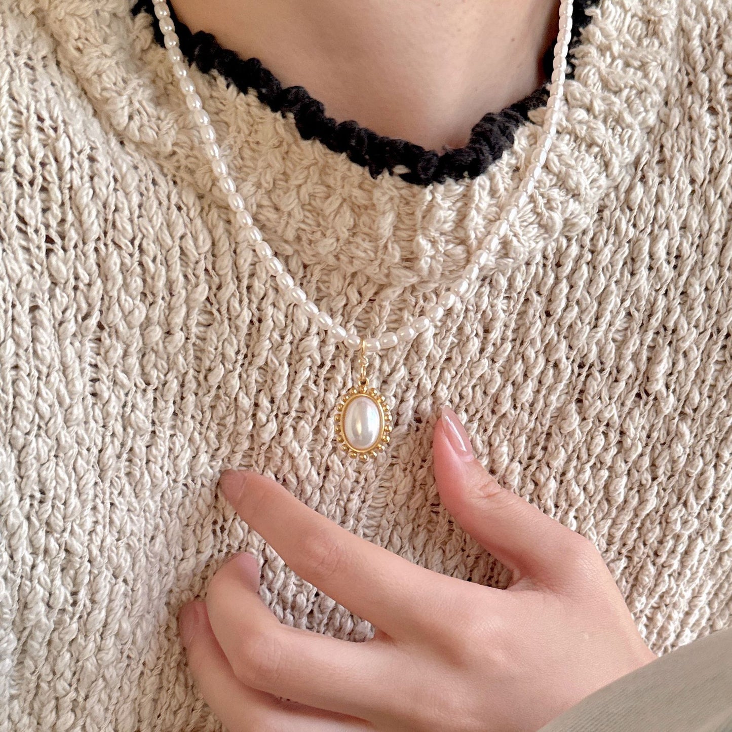 Sweet 925 Sterling Silver Geometric Oval Crystal Pearl Pendant Necklace with Checkered Chain