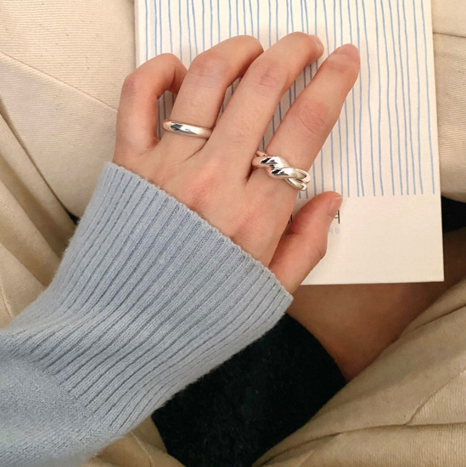 Minimalist Irregular Geometric Shape 925 Sterling Silver Ring for Women with Woven Texture