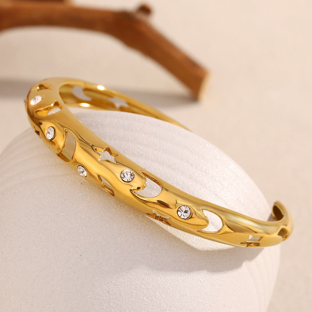 Bracciale Da Donna Placcato Oro 18K In Acciaio Inossidabile Con Strass E Design A Stella E Luna Traforati, Ispirato Al Vintage