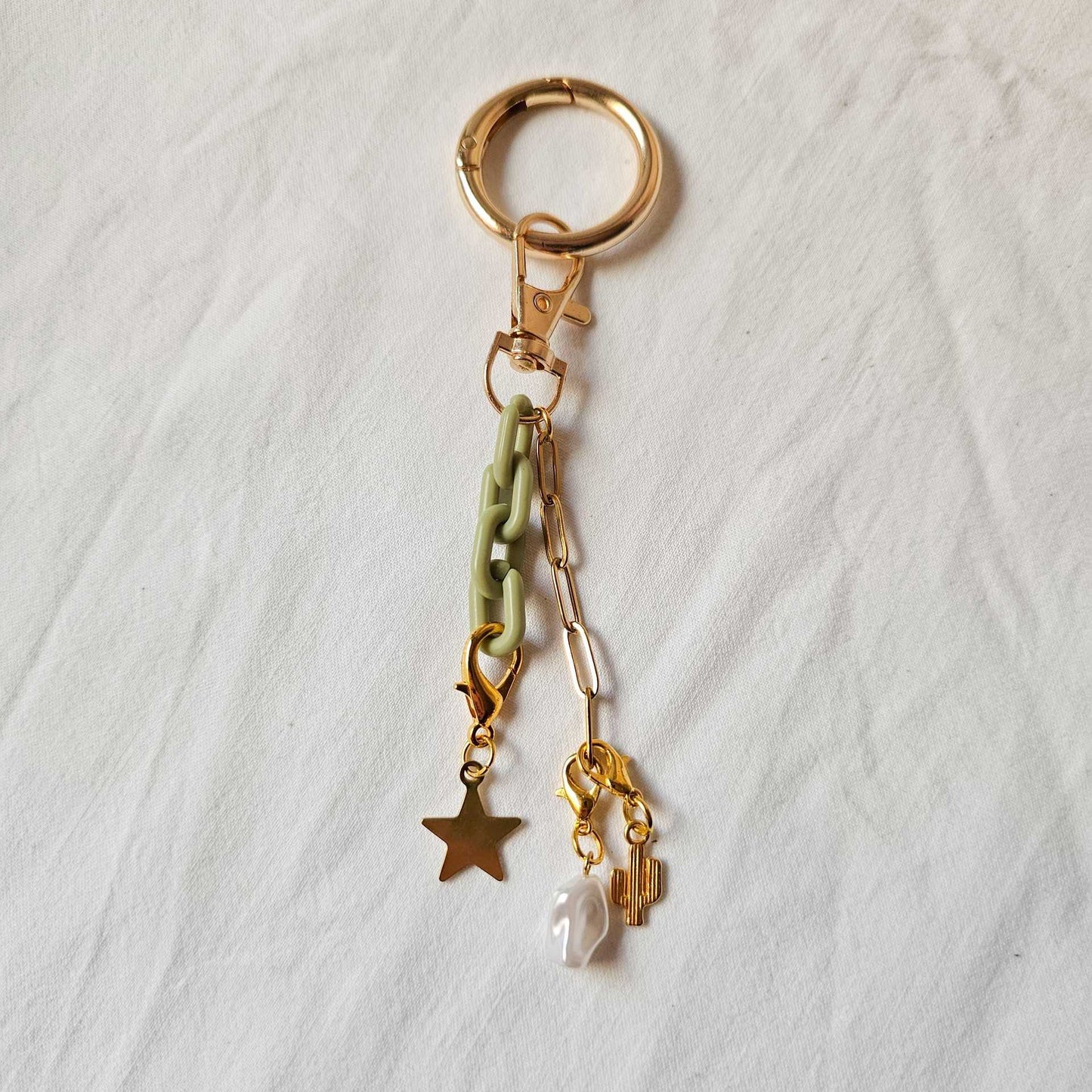 Minimalist Striped Gold Plated Alloy Charm Bar for Women