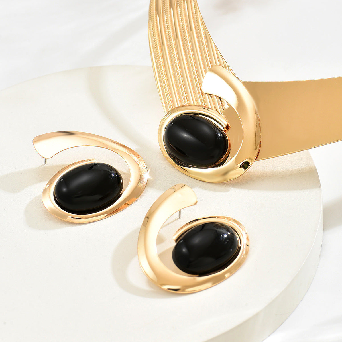 Juego de collar y pendientes de gema incrustada geométrica para mujer, joyería de moda de aleación con motivos circulares de lunares y anillos