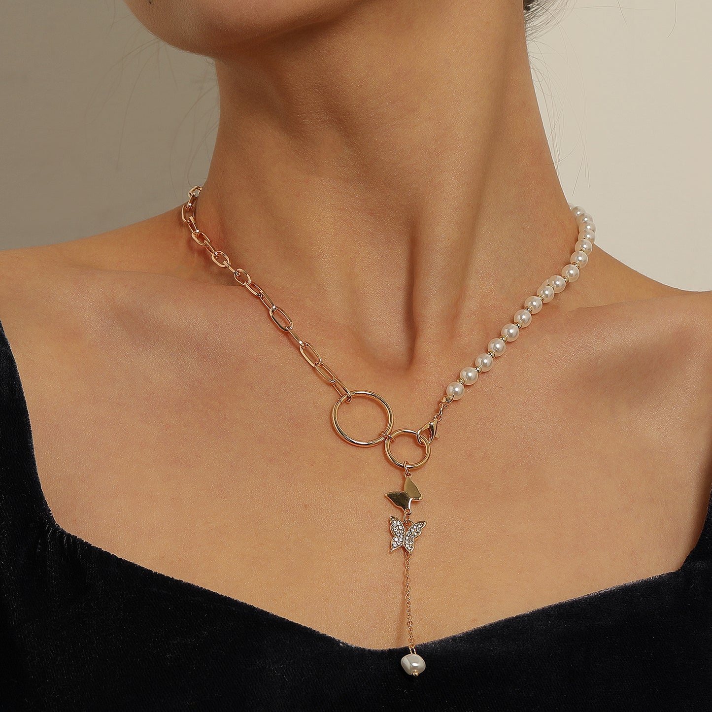Butterfly Pendant Necklace for Women Geometric Rhinestone Alloy Plated Link Chain