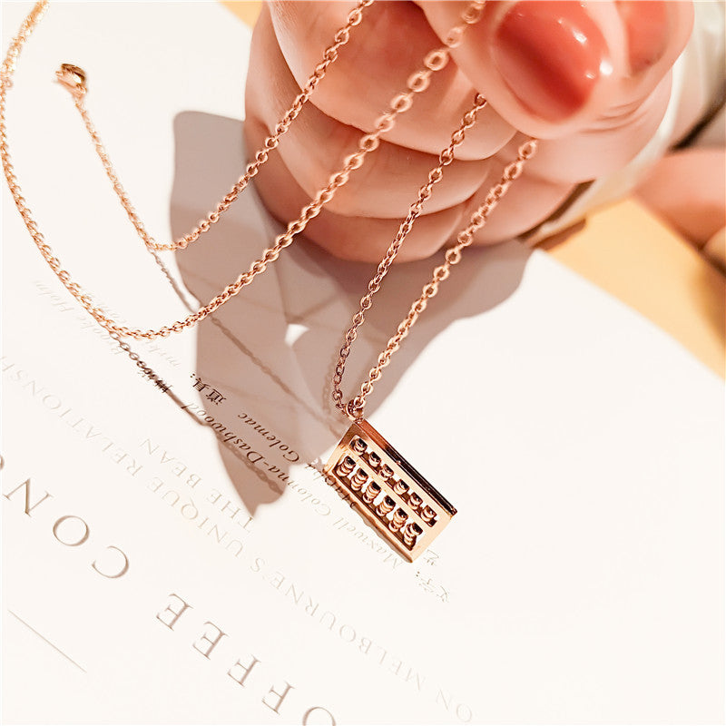 Minimalist Geometric Titanium Steel Rose Gold Plated O-Chain Necklace for Women with Square Pendant