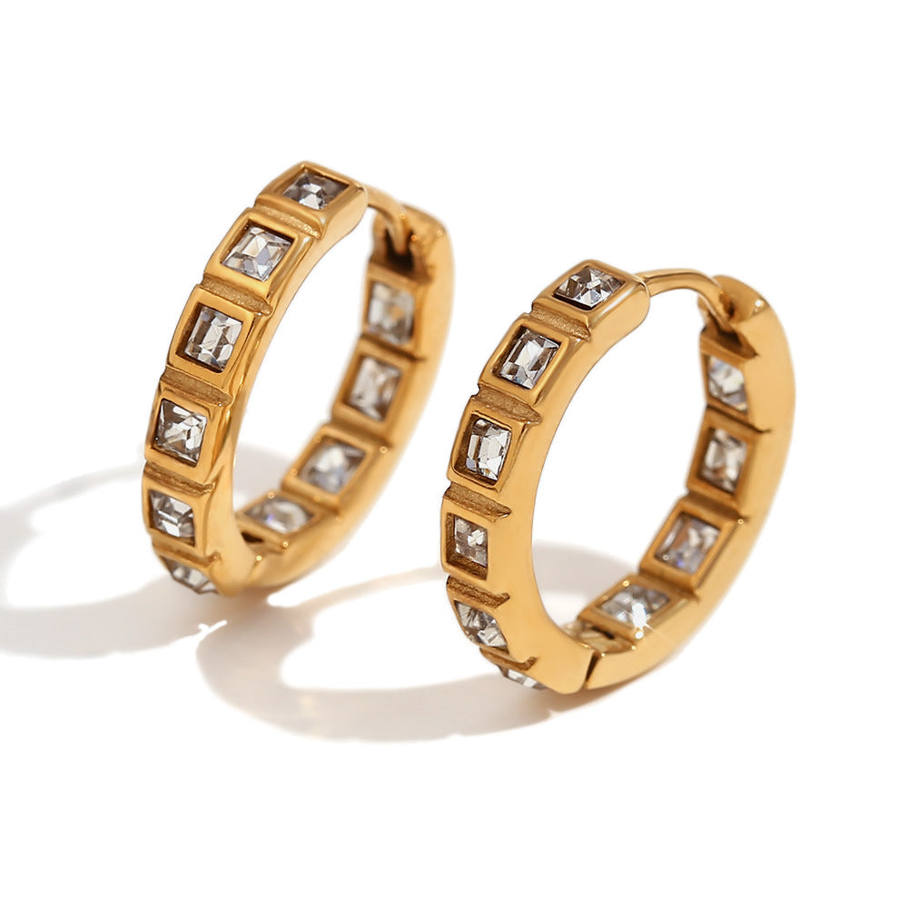 Orecchini geometrici minimalisti in acciaio inossidabile con placcatura in oro 18 carati e cristalli quadrati micro-pavé da donna