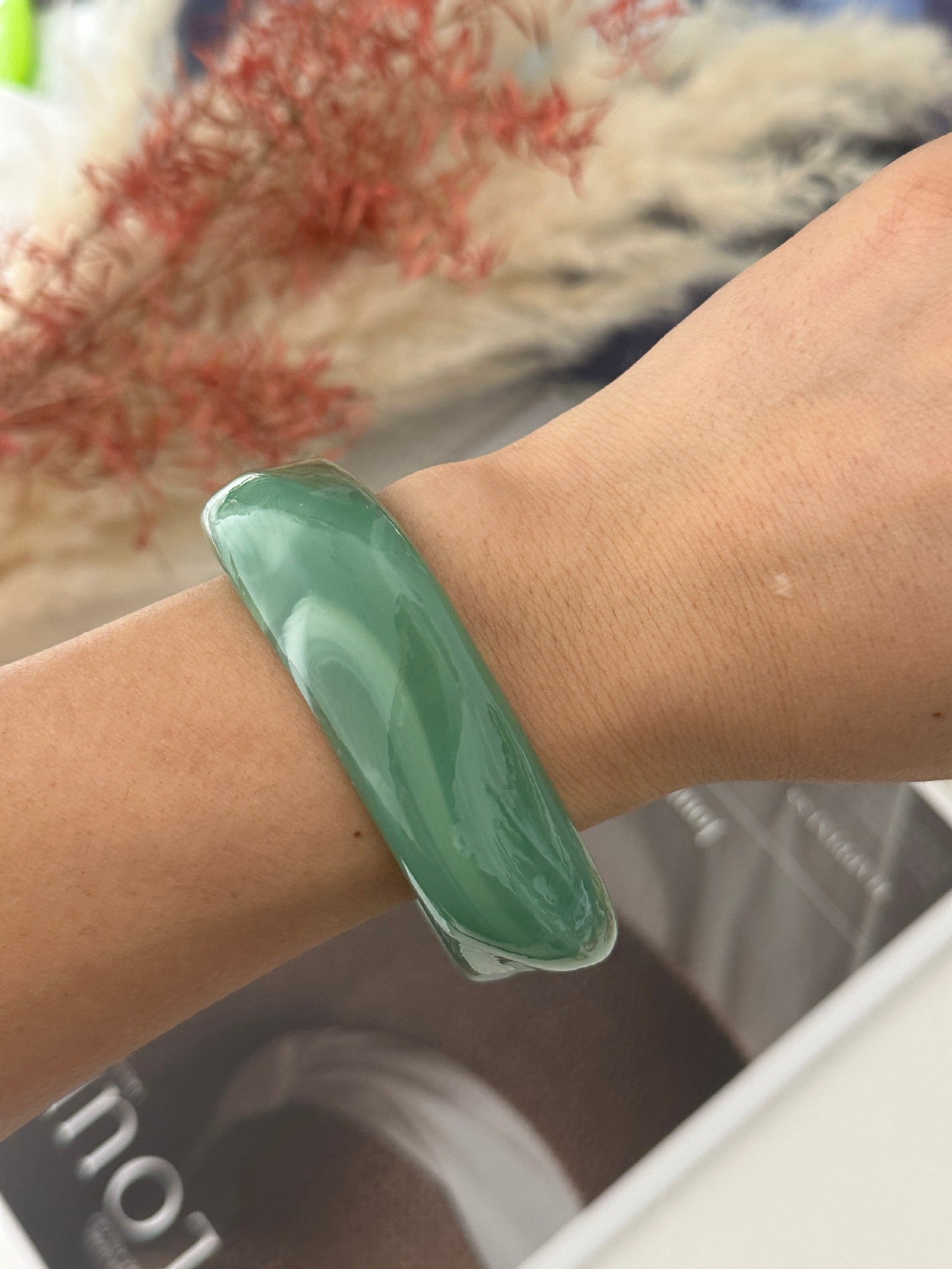 Pulsera de acrílico pulido geométrico para mujer