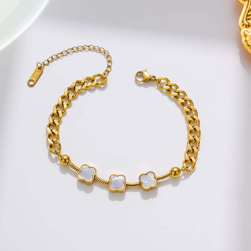Minimalist Fashion Clover Bracelet for Women in Titanium Steel with Vacuum Plating Hypoallergenic Finish