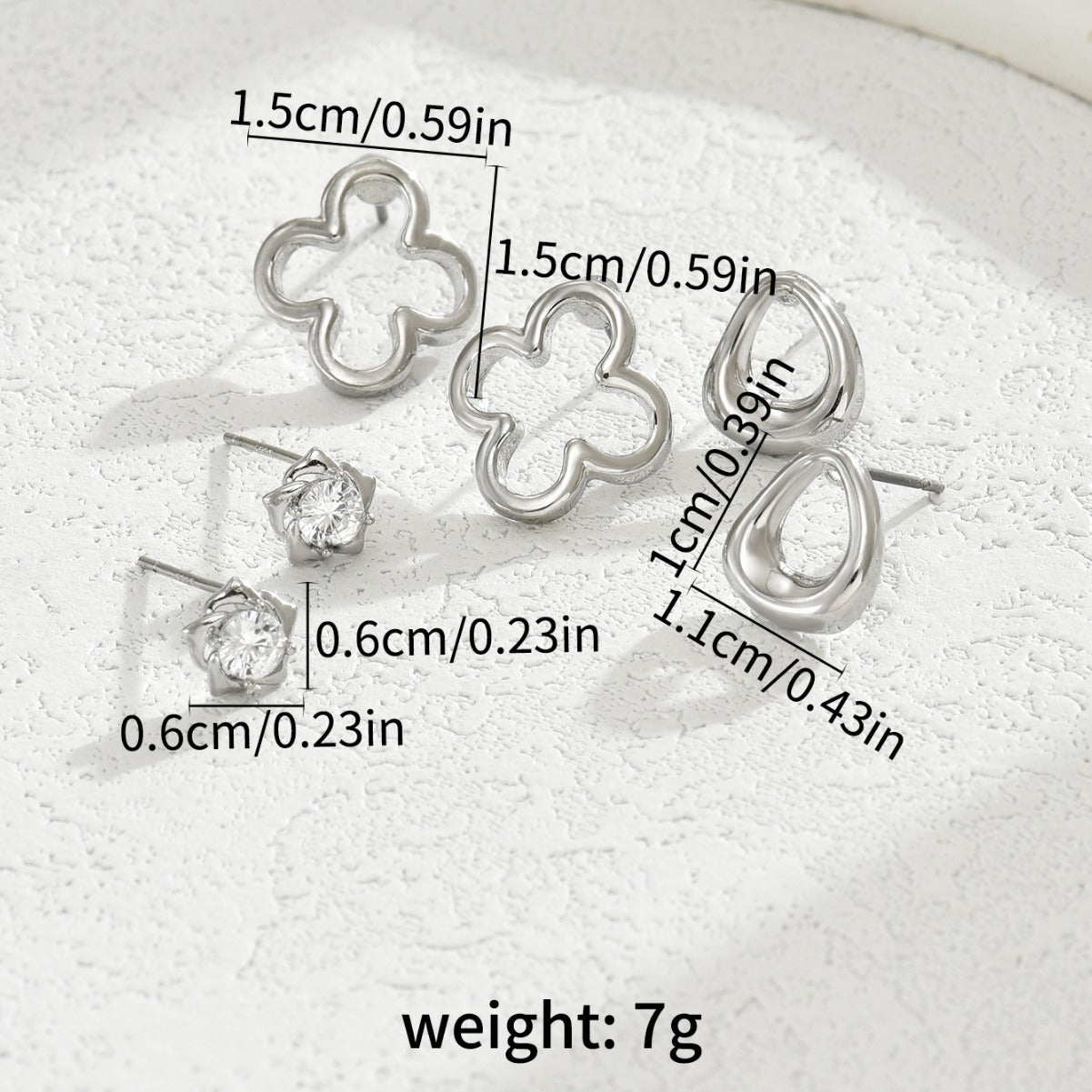 Dulces pendientes con forma de trébol para mujer con incrustaciones de circonita sobre base de cobre y postes de acero inoxidable
