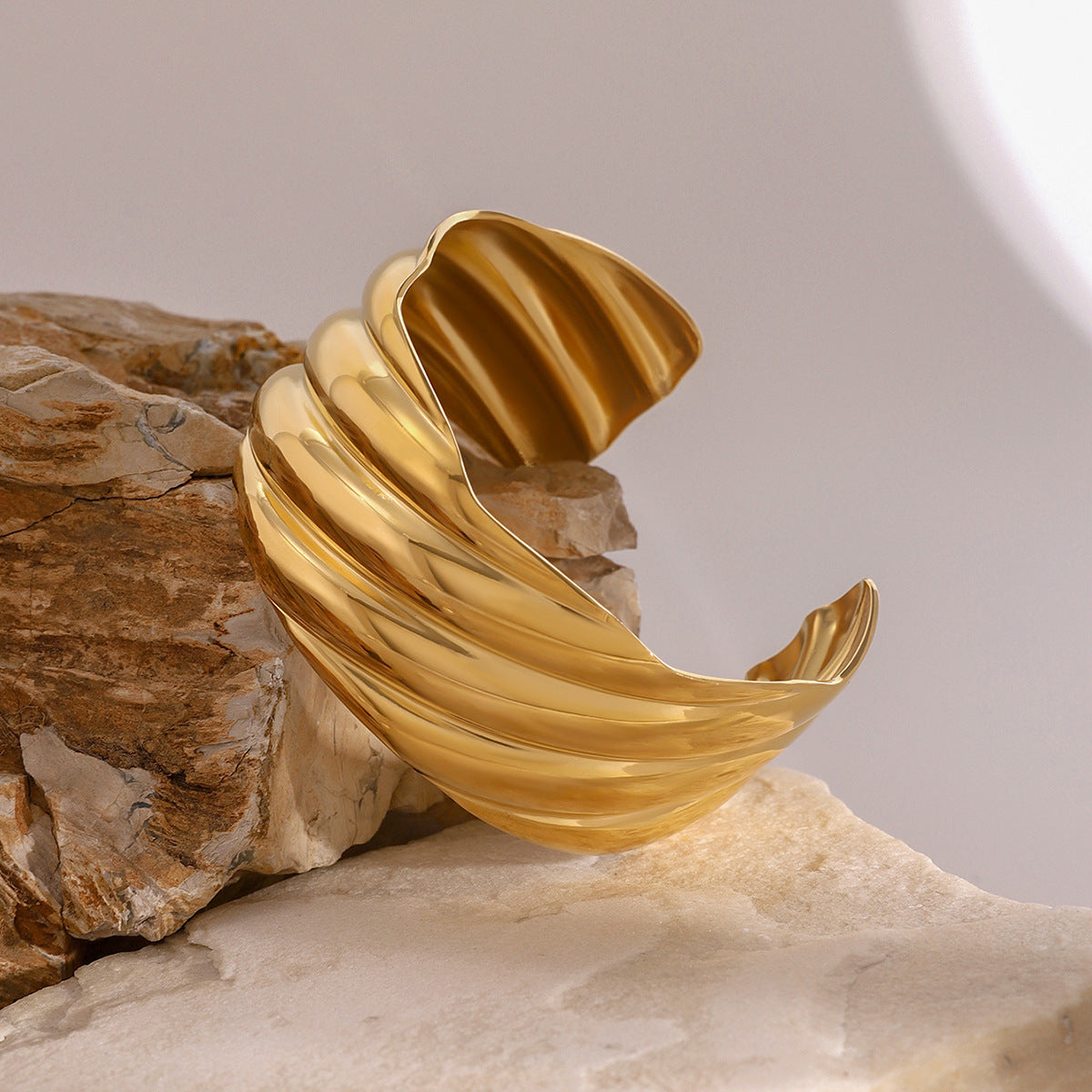 Minimalist Irregular Shape Stainless Steel Plated Bracelet with 18K Gold Finish for Women