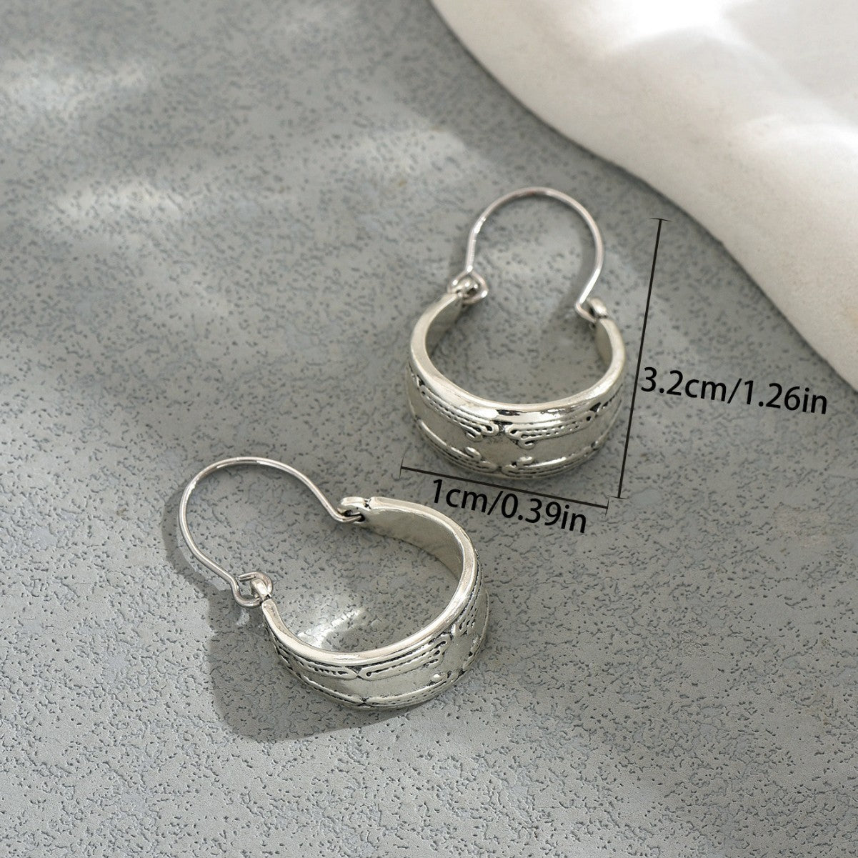 Orecchini vintage geometrici in lega di zinco con finitura galvanica da donna, borchie dal design circolare e a pois retrò