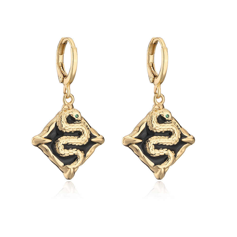 Orecchini minimalisti geometrici in rame con placcatura in oro 18 carati e smalto con motivo Totem del Serpente per donna