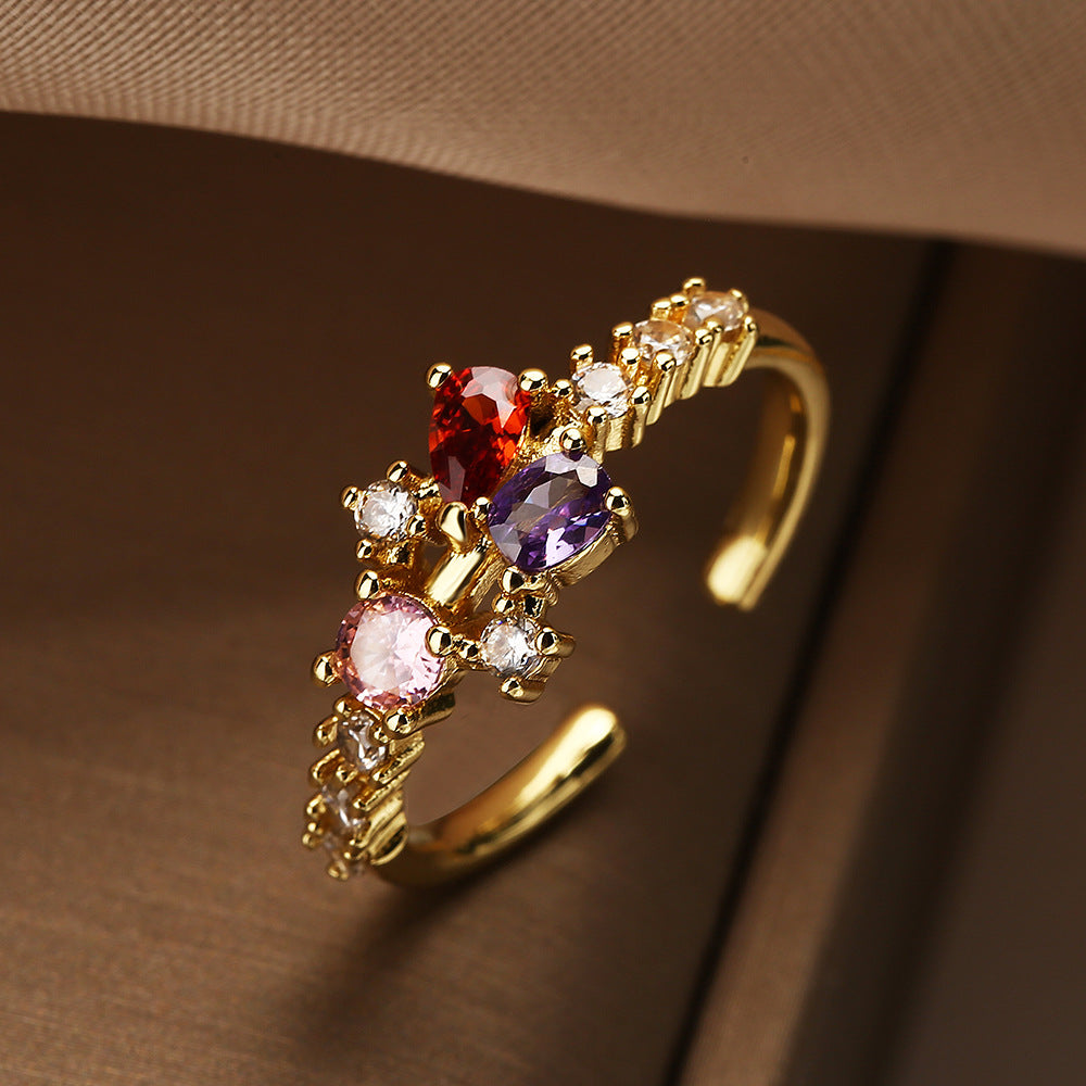 Anello da donna minimalista irregolare geometrico in rame con placcatura in vero oro e intarsio di zirconi