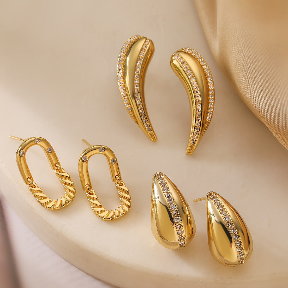 Minimalist Geometric Gold-Plated Zirconia Stud Earrings for Women with Irregular Shape Design