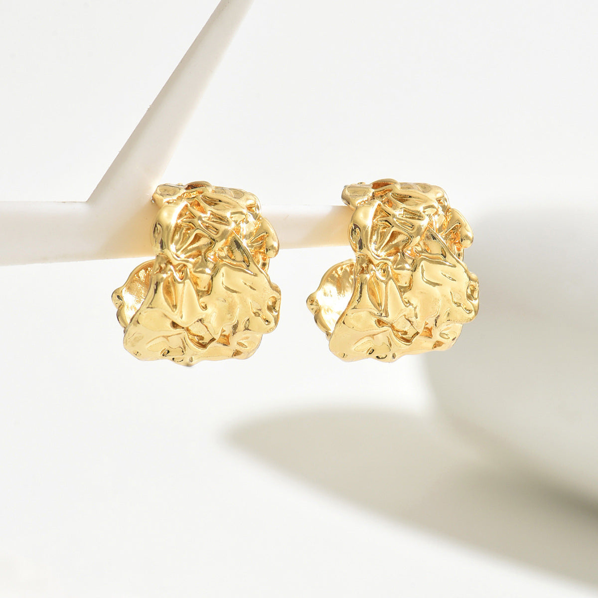 Pendientes de aleación con diseño geométrico, estilo "Sweet Forest", chapados y con detalles fruncidos para mujer