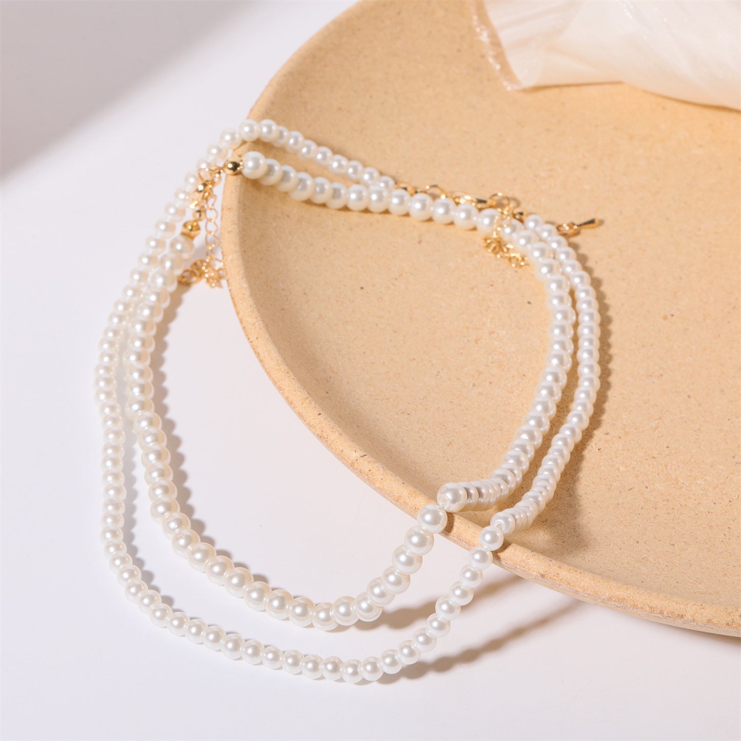 Collana di Perle di Vetro d'Ispirazione Vintage da Donna con Pendente Geometrico e Design Artigianale