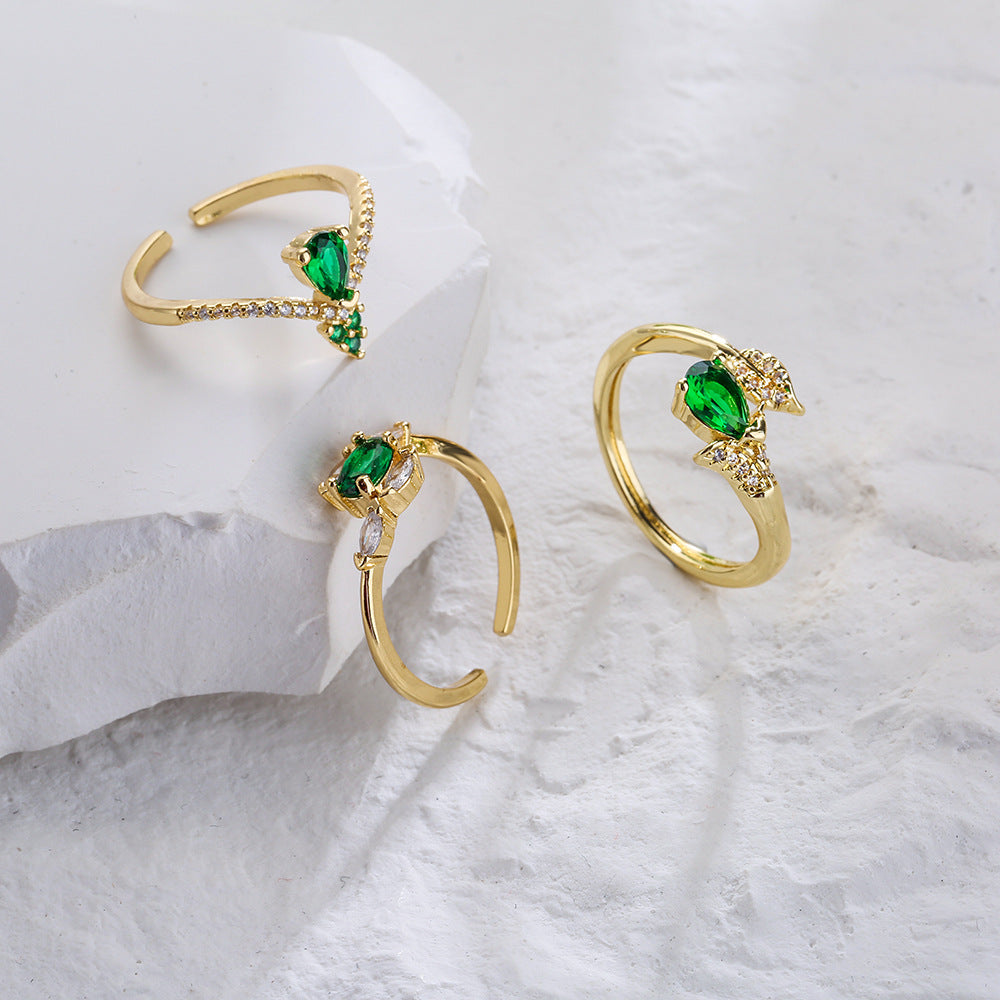 Anello aperto da donna stile INS, geometrico, in ottone placcato oro vero e zirconi micro-incastonati
