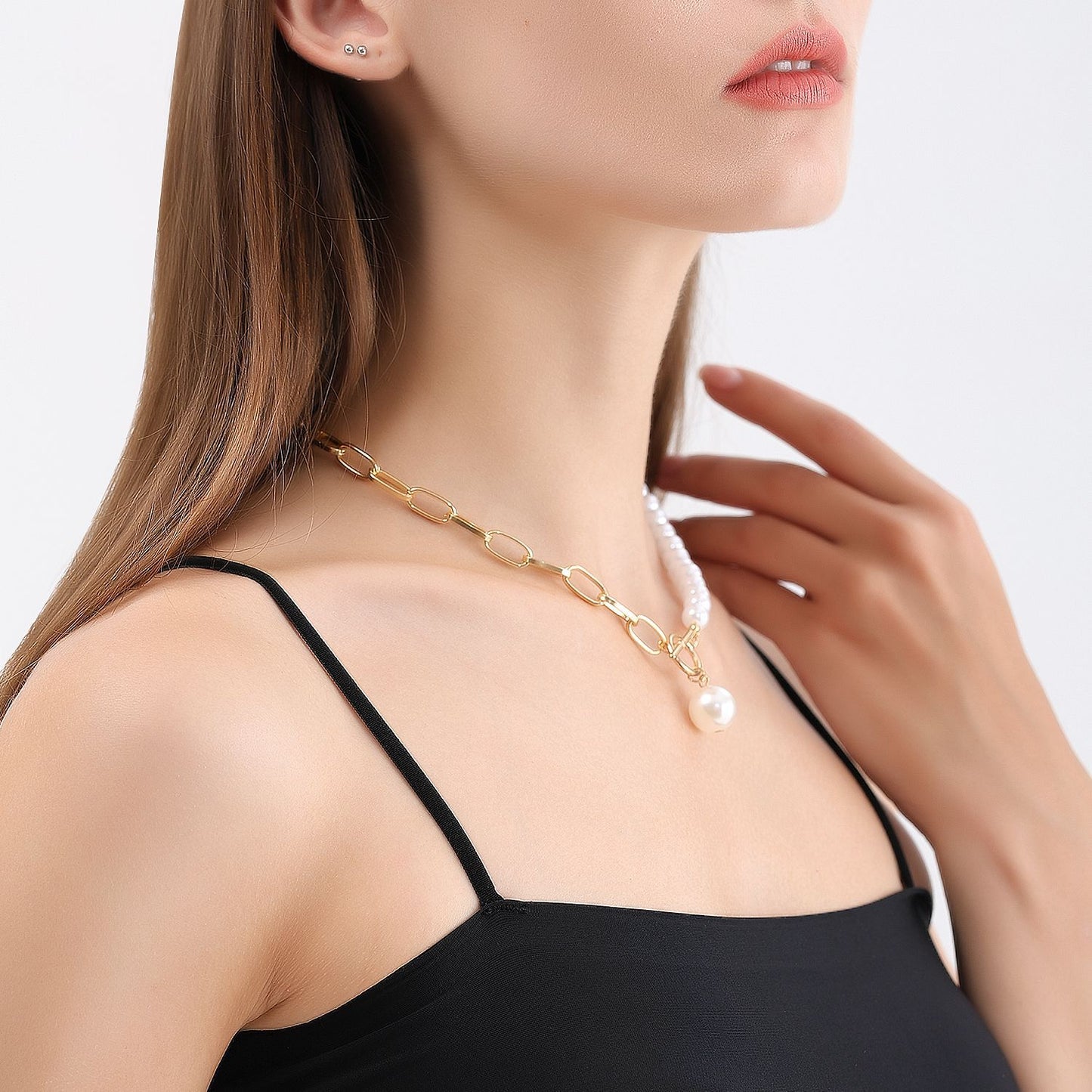 Minimalist Vintage Geometric Alloy Pendant Necklace with Plated Finish, Adjustable Clavicle Chain for Women