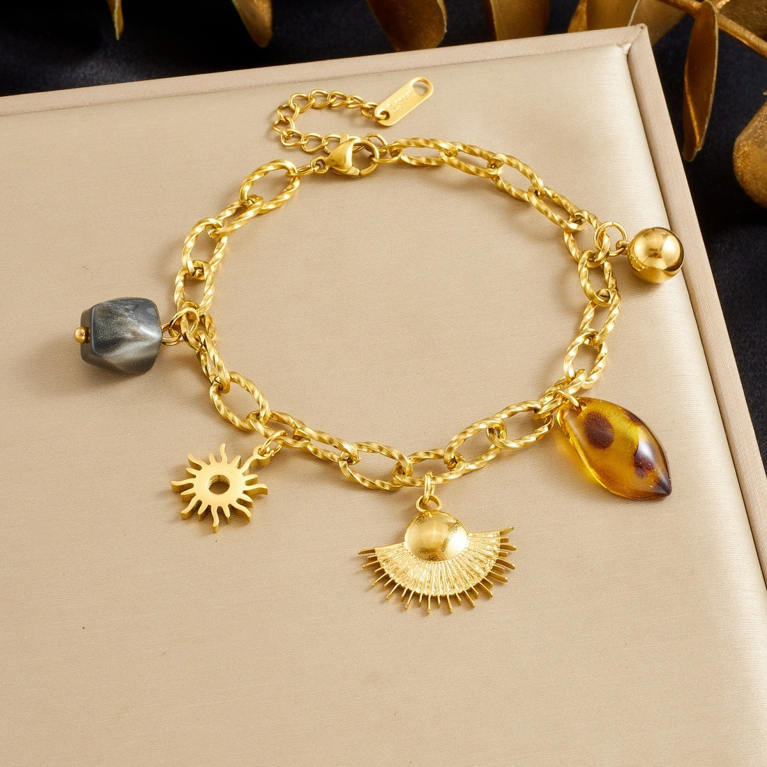 Vintage Gold Plated Geometric Sun Fan Stainless Steel Bracelet for Women