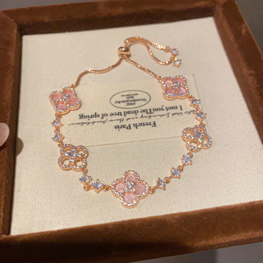Sweet Elegant 18K Gold Plated Brass Geometric Floral Bracelet for Women