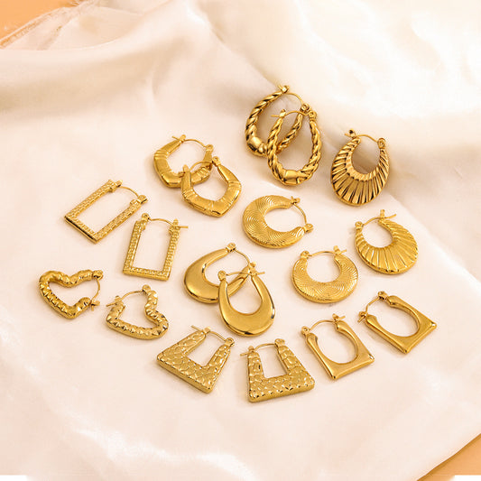 Pendientes Elegantes de Corazón Geométrico Chapados en Acero Inoxidable para Mujer