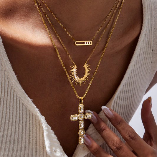 Collana Geometrica da Donna in Acciaio al Titanio Placcato con Strass, Leggera e Ipoallergenica, a Catena per Clavicole