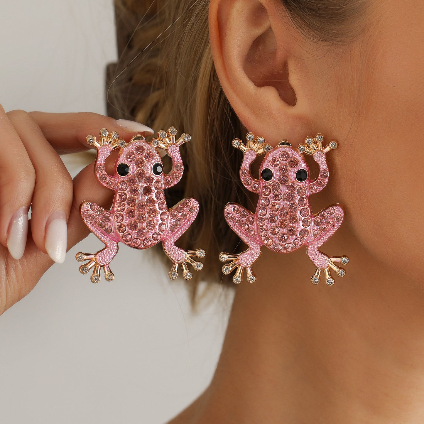 Vintage Sweet Rhinestone Plated Zinc Alloy Frog Stud Earrings for Women