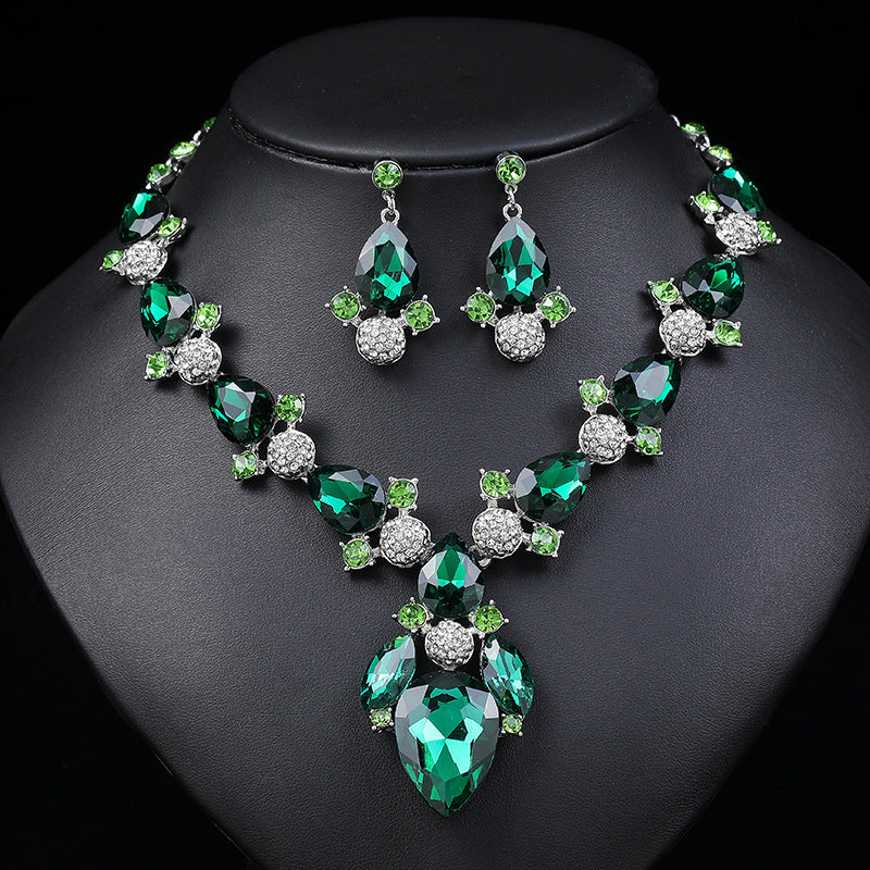 Original Design Heart-Shaped Rhinestone-Set Alloy Necklace and Earrings Set with Bubble, Circle, and Dot Stud Details for Women