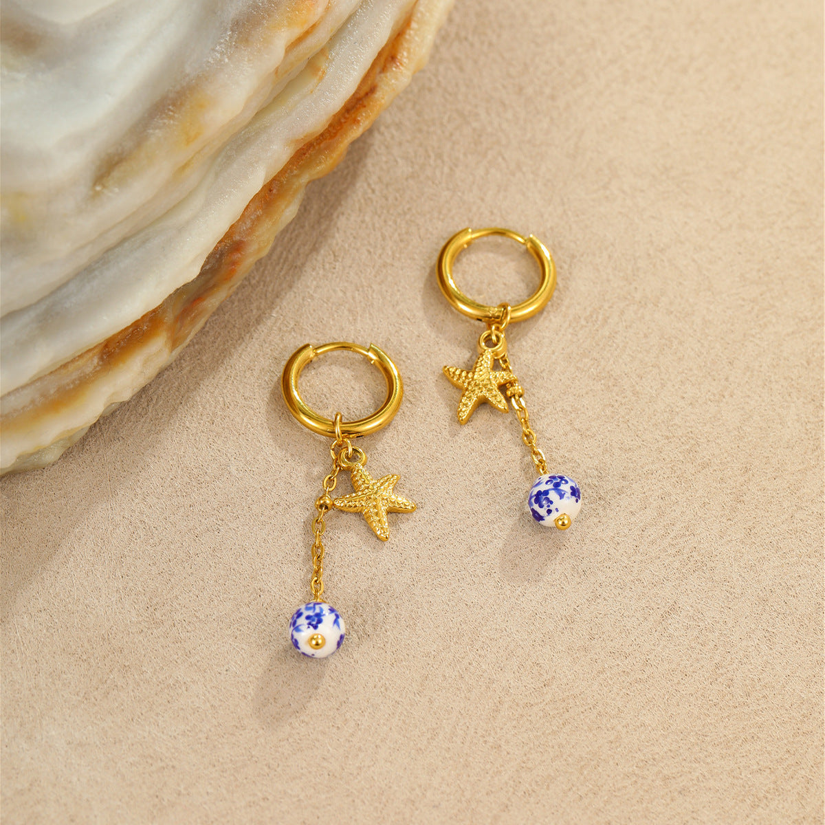 Pendientes de Acero Inoxidable con Forma de Estrella, Acentos de Concha de Cerámica y Estrella, Diseño Electrochapado Inspirado en el Océano para Mujeres