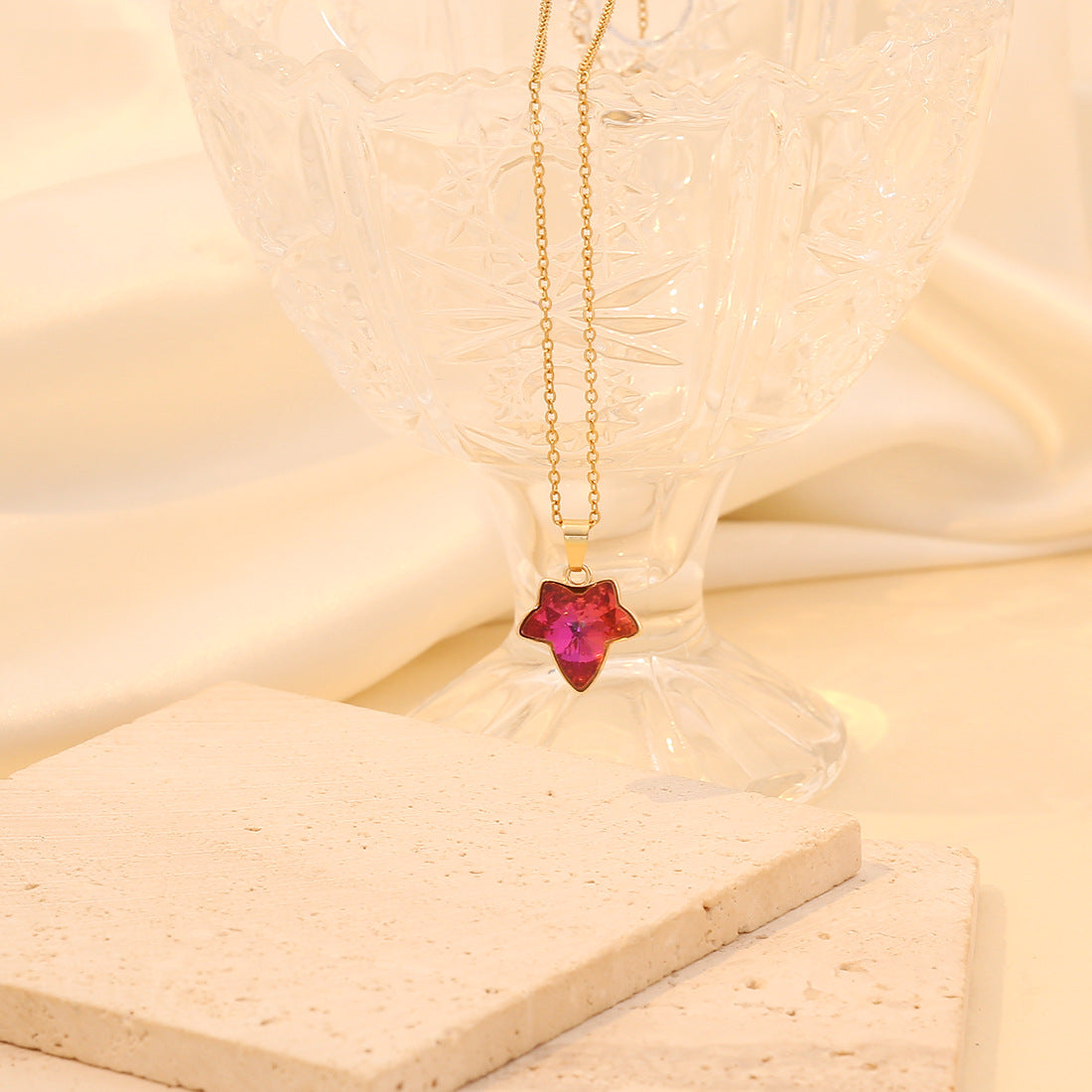 Fashion Minimalist Maple Leaf Pendant Necklace in Stainless Steel for Women