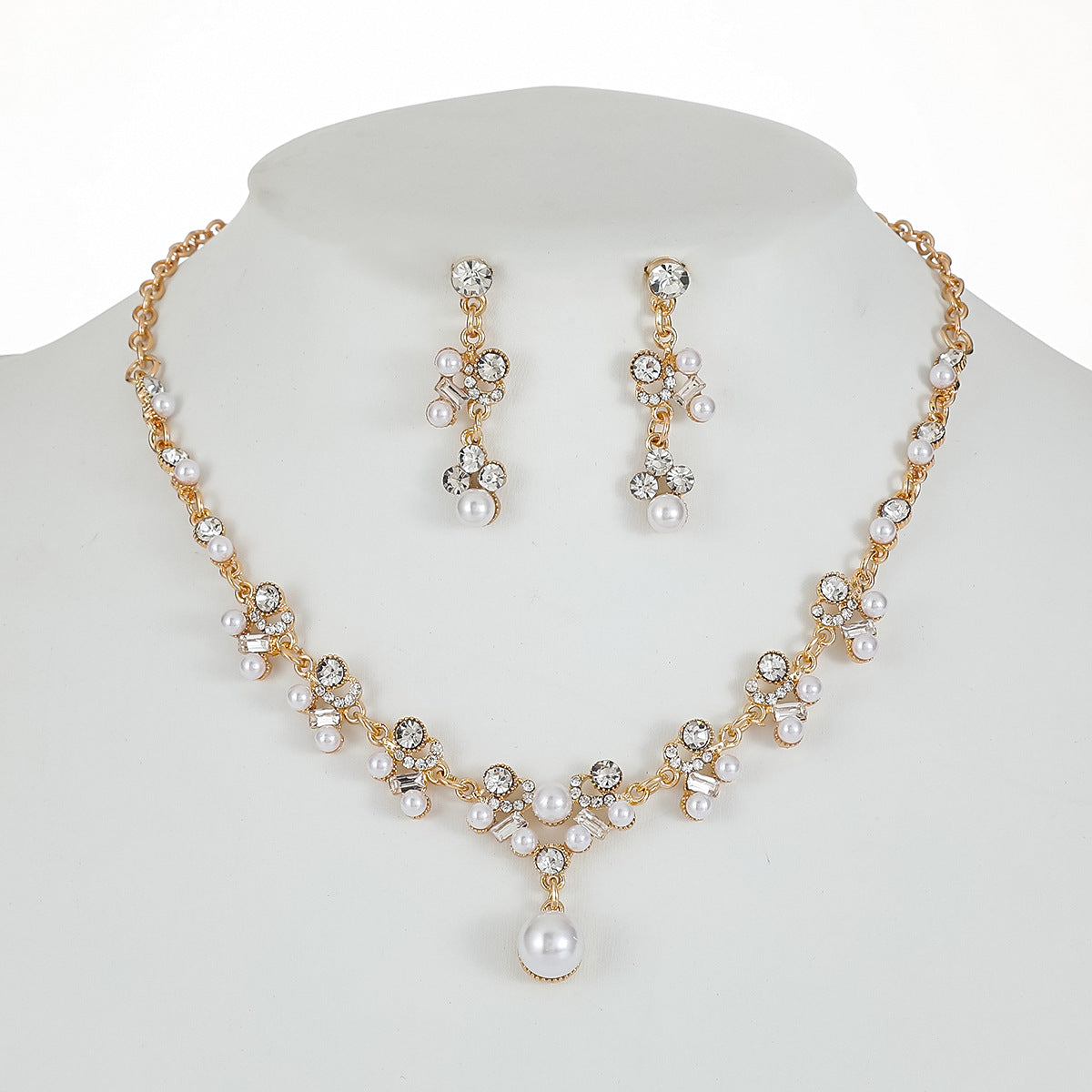 Fashion OL Style Waterdrop-Shaped Alloy Necklace and Earrings Set with Plated Finish for Women