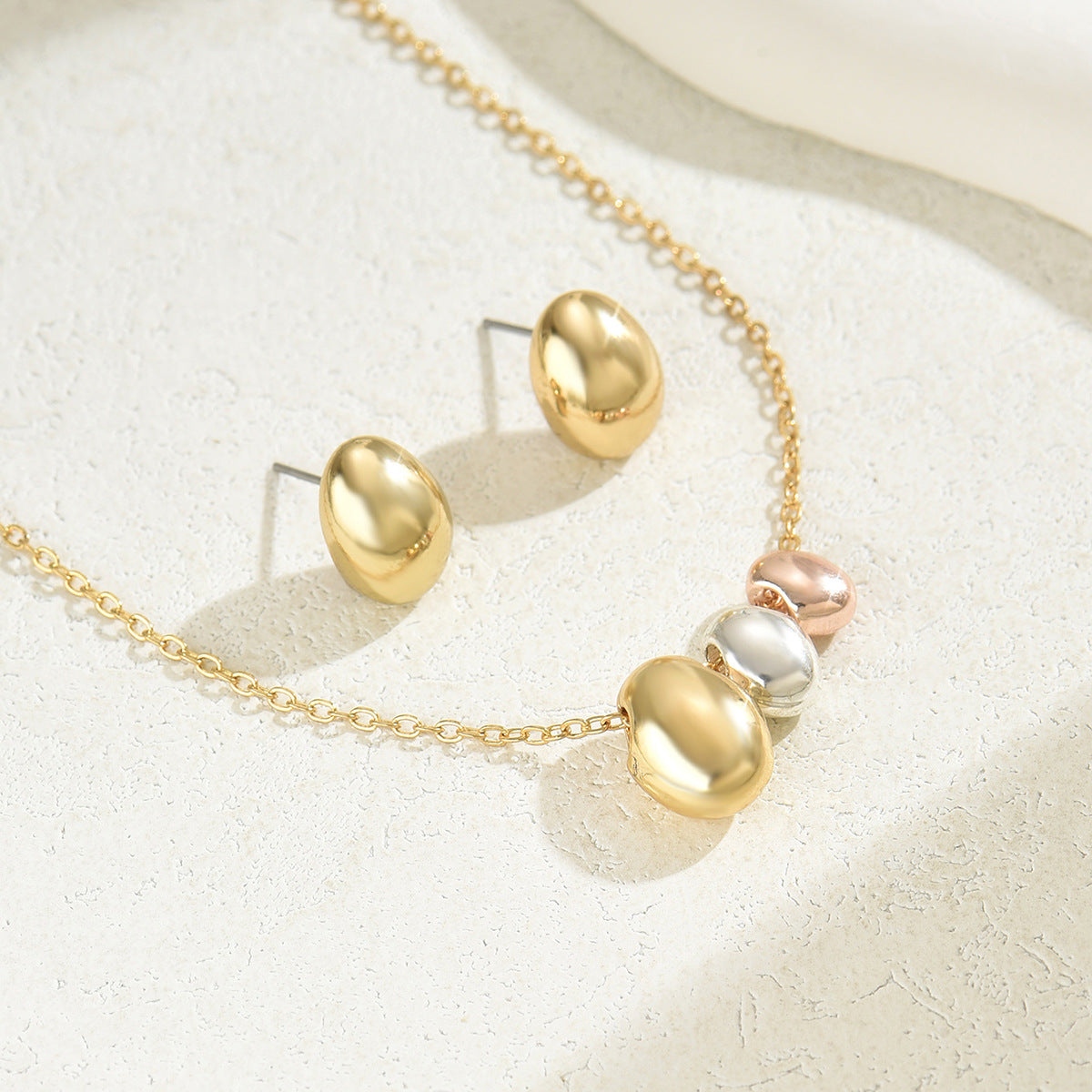 Juego de collar y pendientes de cobre con baño de oro de 18 quilates de lujo ligero geométrico para mujer, diseño circular