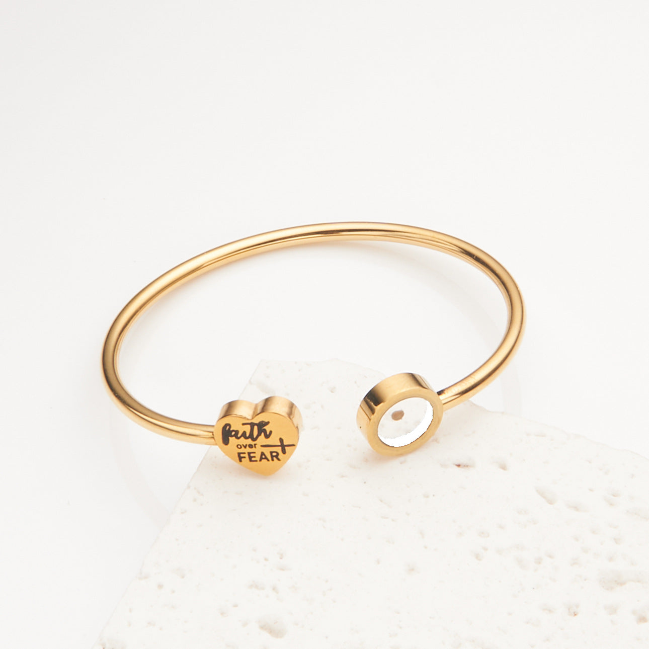 Minimalist Heart-Shaped Stainless Steel Bracelet with Polished Finish for Women