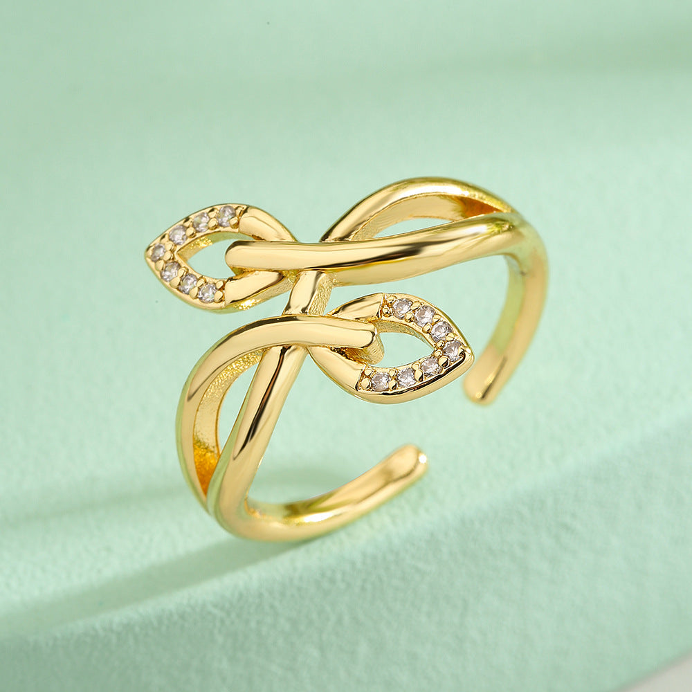 Minimalist Leaf-Shaped Ring for Women Made of Brass with 18K Gold Plating and Micro-Paved Zirconia