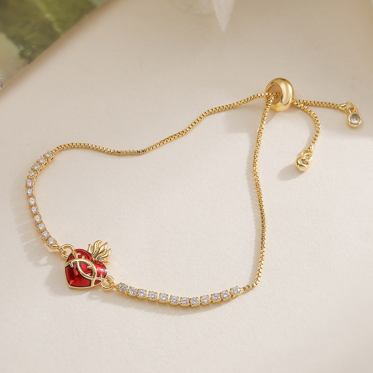 Luxury Minimalist 18K Gold Plated Brass Heart Geometric Cubic Zirconia Inlay Bracelet for Women