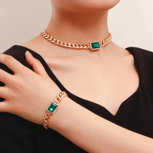 Set collana vintage da donna con ciondolo in lega placcata, stile geometrico, agata verde e zirconi cubici