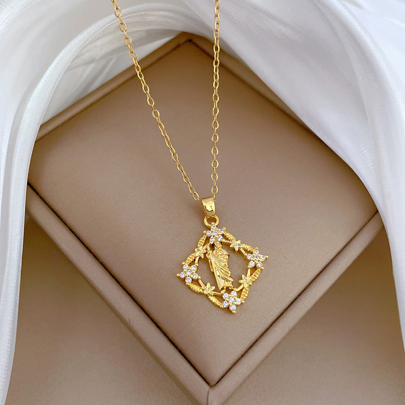 Collana Minimalista con Ciondolo Floreale a Quadrifoglio in Acciaio al Titanio con Ciondolo in Rame e Accenti di Strass per Uomo e Donna
