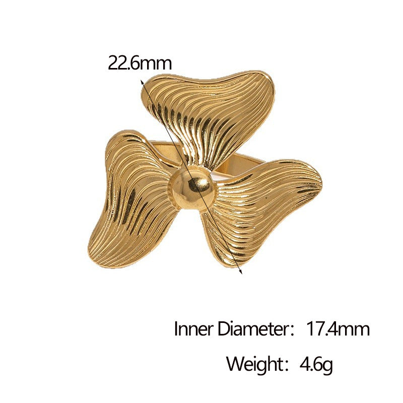 Anello a fascia floreale minimalista in acciaio inossidabile con placcatura in oro 18 carati da donna