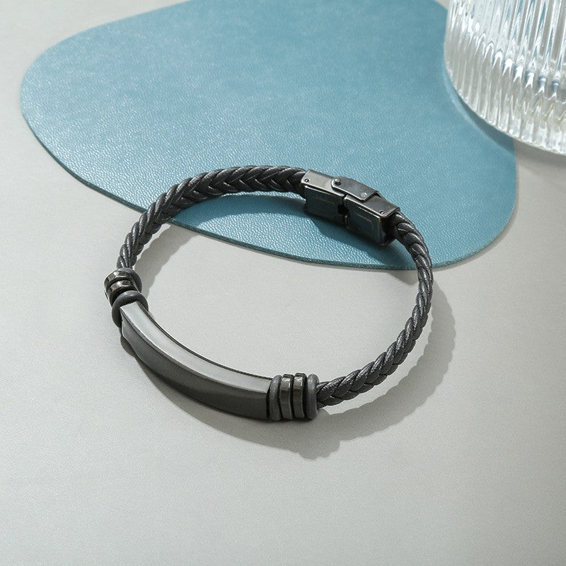 Fashionable Geometric Stainless Steel Braided Bracelet with Plating Finish for Women