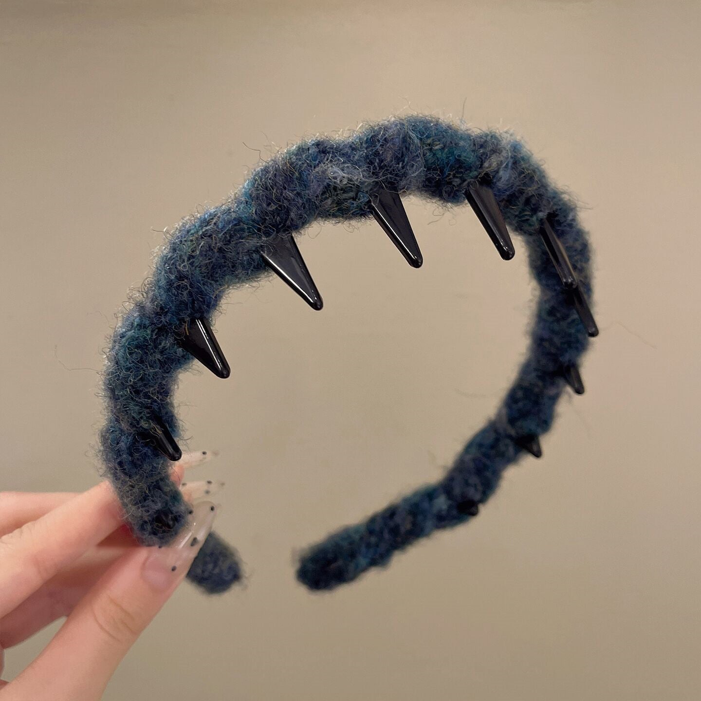 Diadema de punto acrílico con textura Retro Wave para mujer con diseño de corona alta, accesorio de moda hecho a mano para la oficina