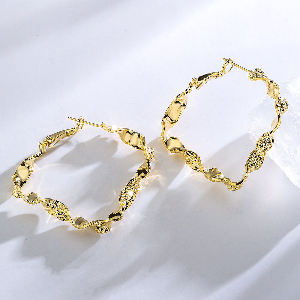 Geometric Wave Earrings for Women in Copper with 18K Gold Plating, Fashionable Minimalist Metal Style