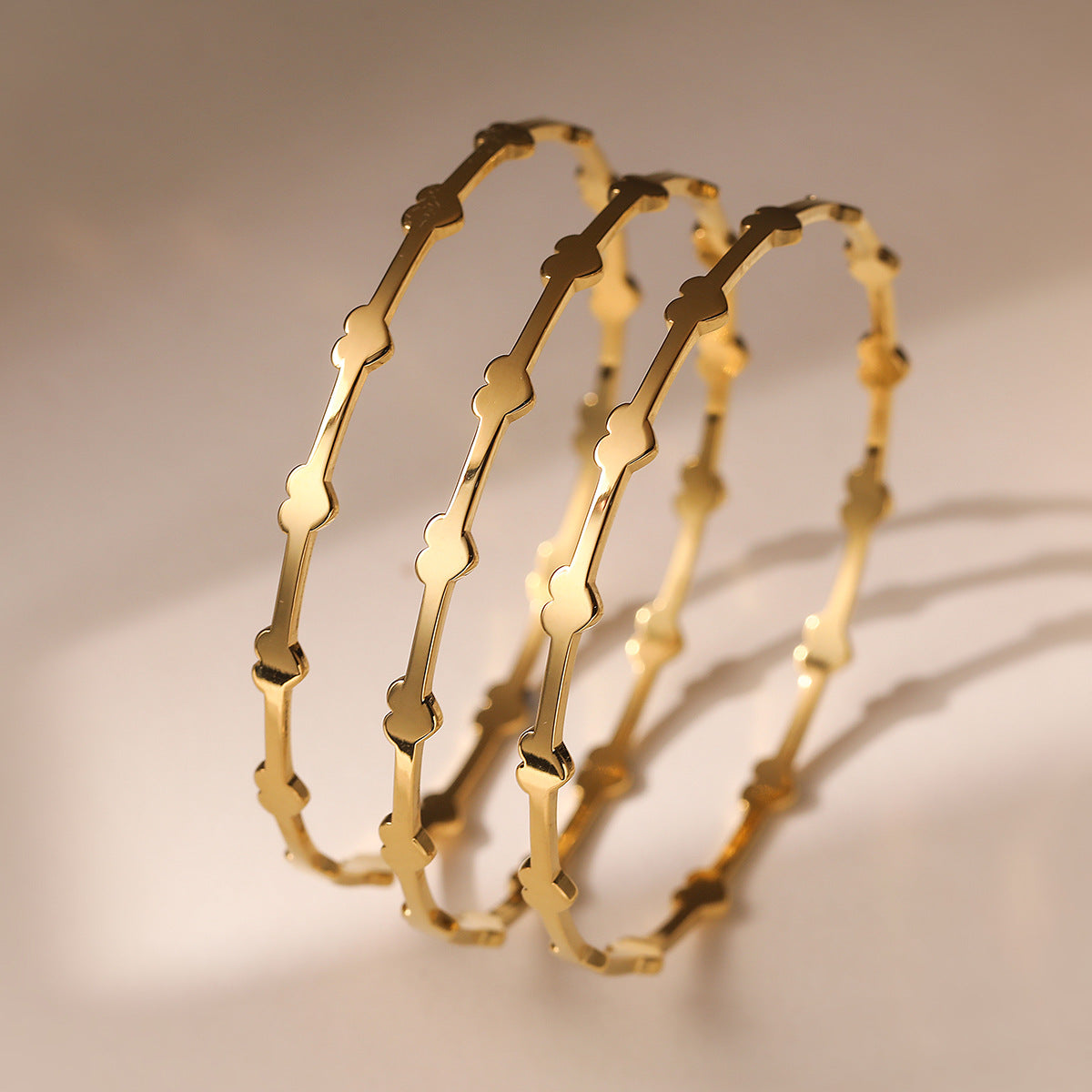 Minimalist 18K Gold Plated Heart Stainless Steel Bracelet for Women